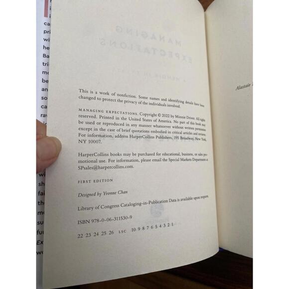 MINNIE DRIVER Actress AUTOGRAPHED "Managing Expectations" NEW SIGNED BOOK 1st Ed - Picture 5 of 9